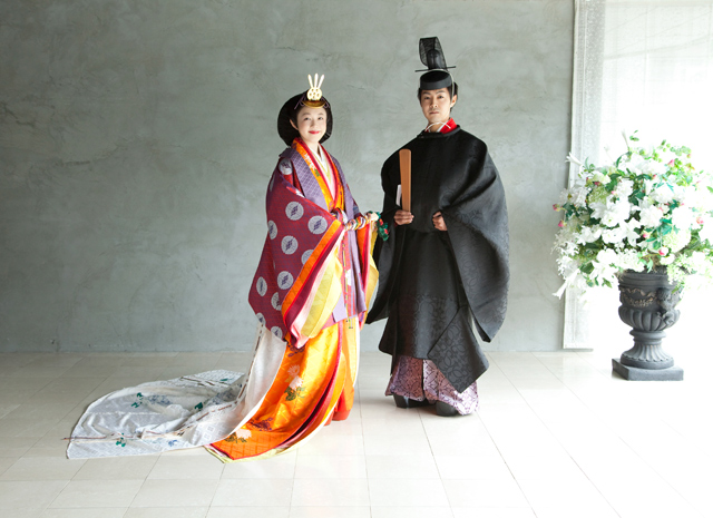 戦前華族徳川家、松平家婚礼十二単写真目白徳川邸集合写真あり