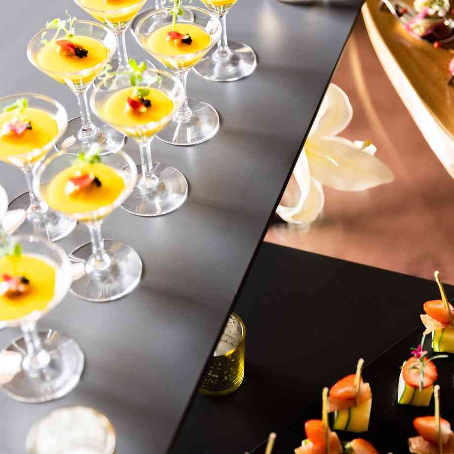 洋食ビュッフェではデザートも豊富に取り揃えています