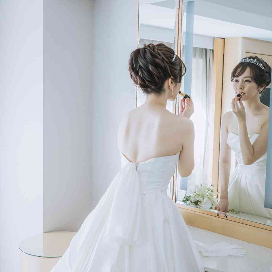 ホテルメトロポリタン　ドレス・衣装